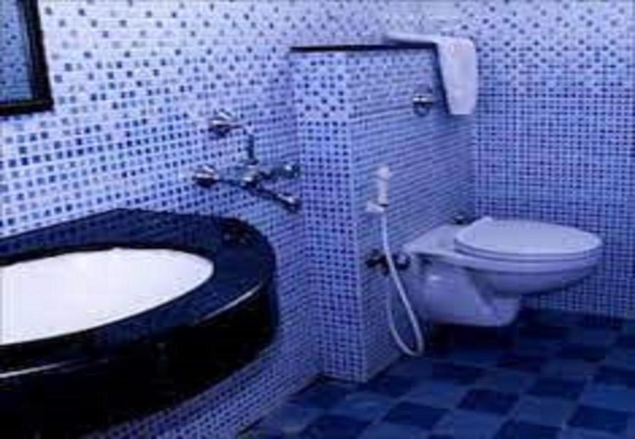 Hotel Blue Bird Ooty Dış mekan fotoğraf