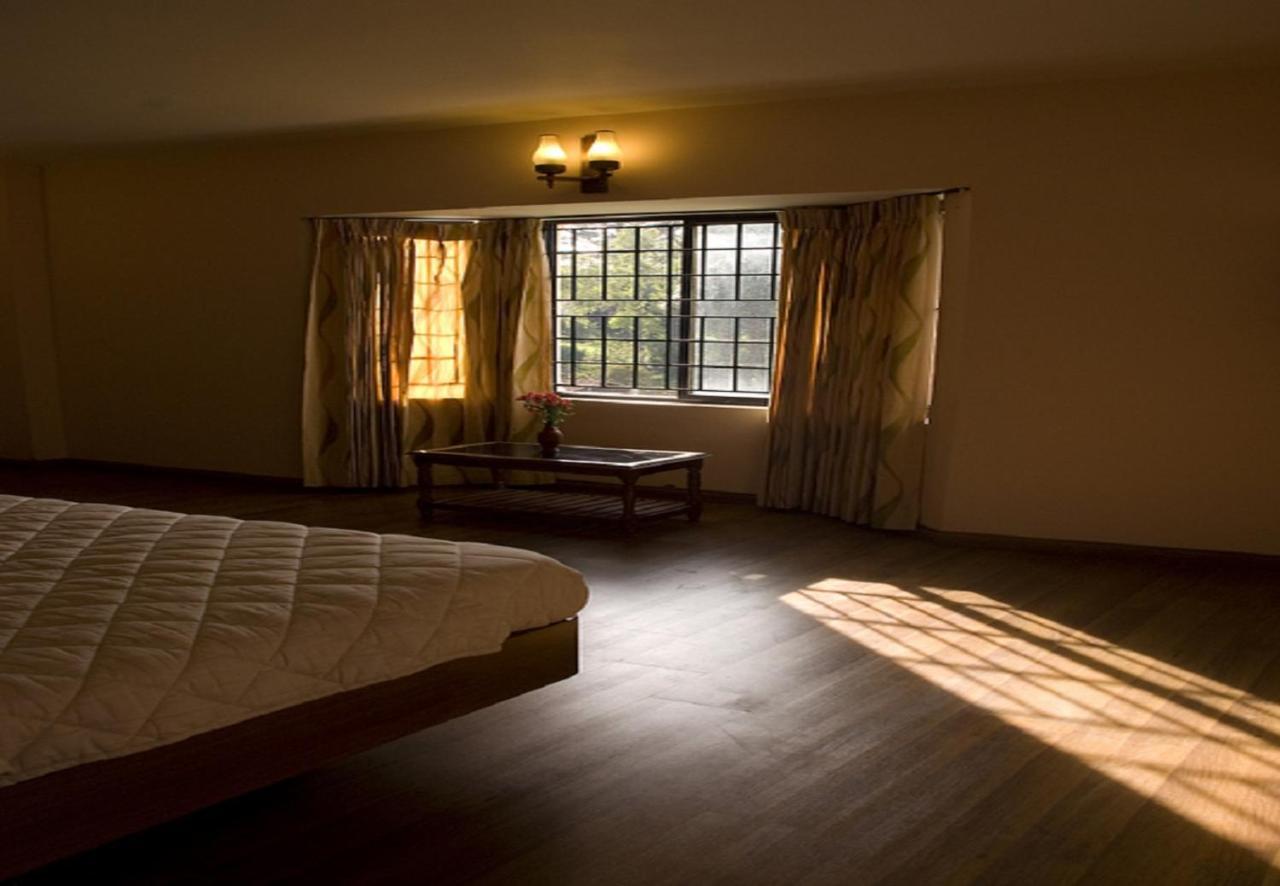 Hotel Blue Bird Ooty Dış mekan fotoğraf