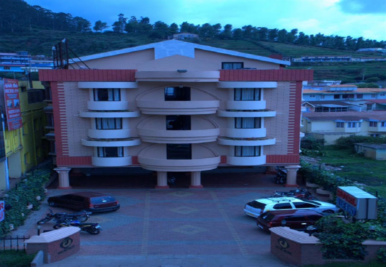 Hotel Blue Bird Ooty Dış mekan fotoğraf