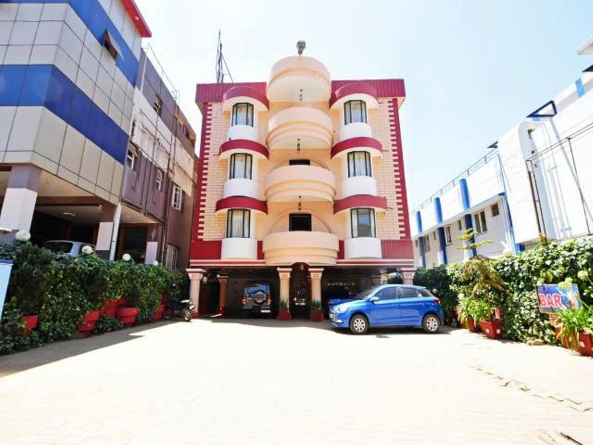 Hotel Blue Bird Ooty Dış mekan fotoğraf