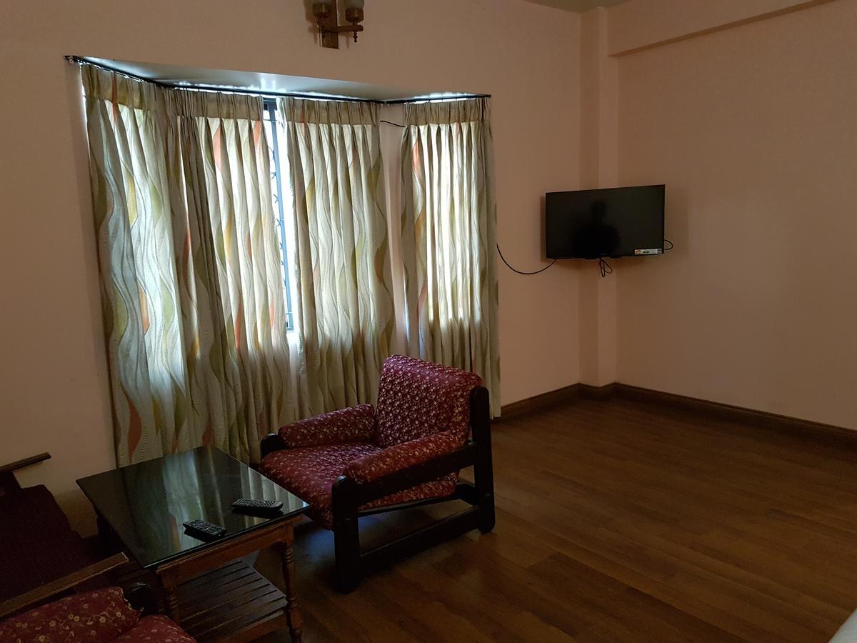 Hotel Blue Bird Ooty Dış mekan fotoğraf