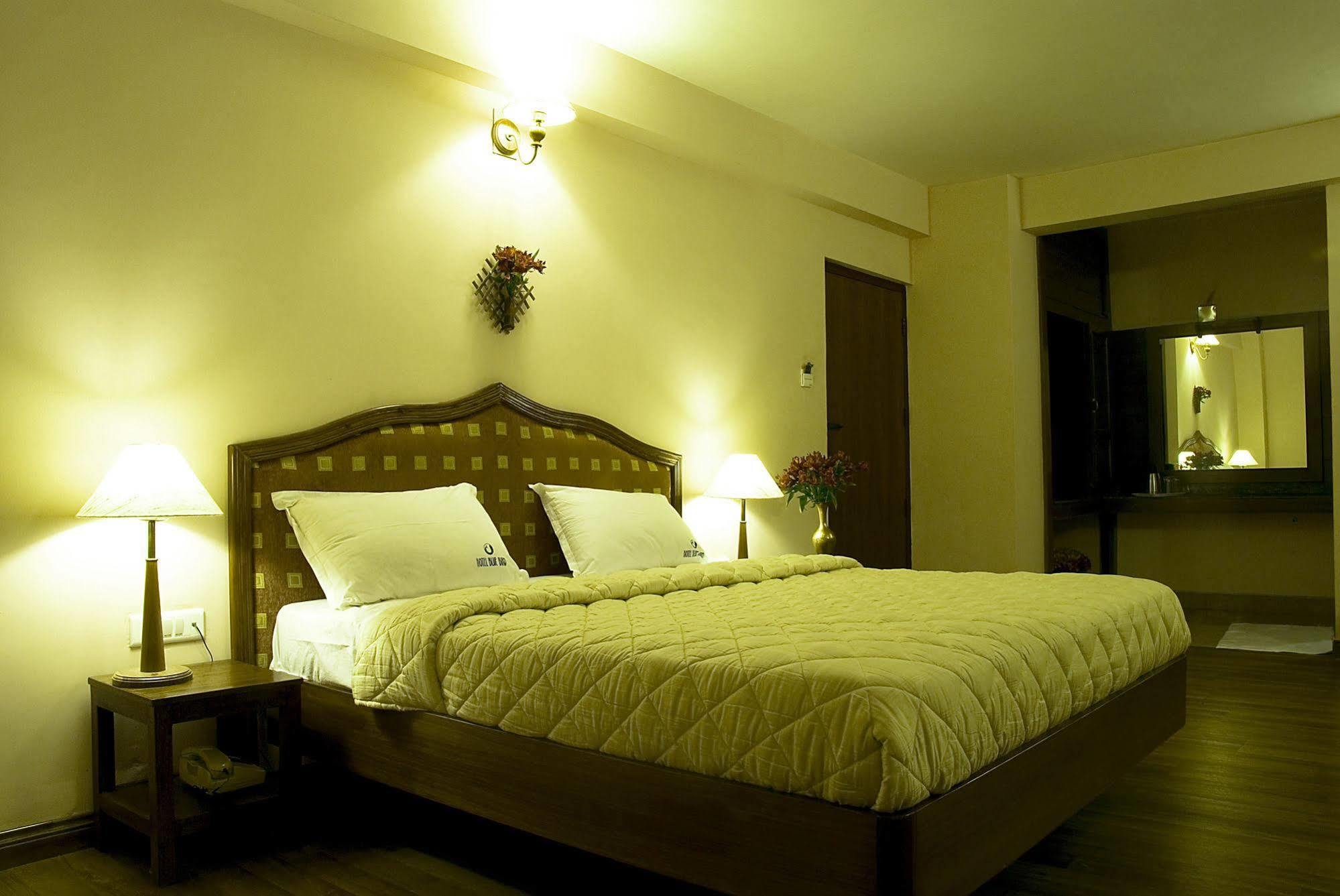 Hotel Blue Bird Ooty Dış mekan fotoğraf